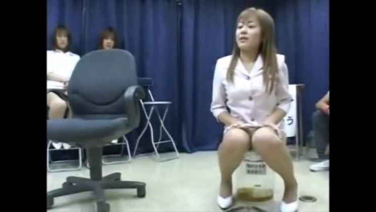 Lovely oriental harlot featuring amazing pissing sex video