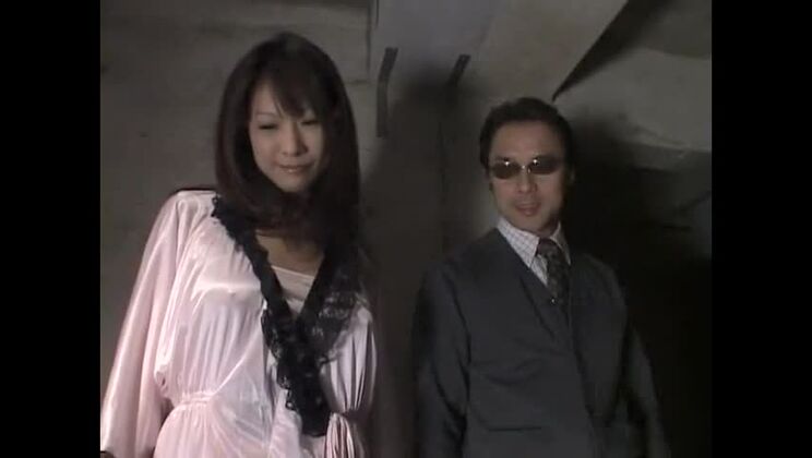 Heavenly breasty Japanese hussy in a kinky fetish XXX video