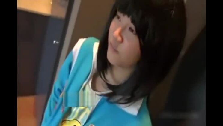 Sexy asian bitch in a kinky sex video