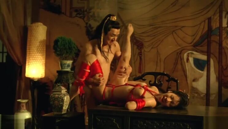 Dazzling Japanese bitch in very hot hardcore video