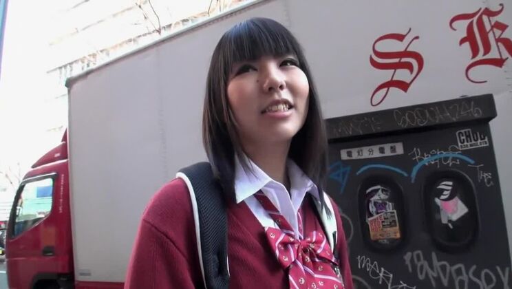 Divine asian girl getting hot bukkake