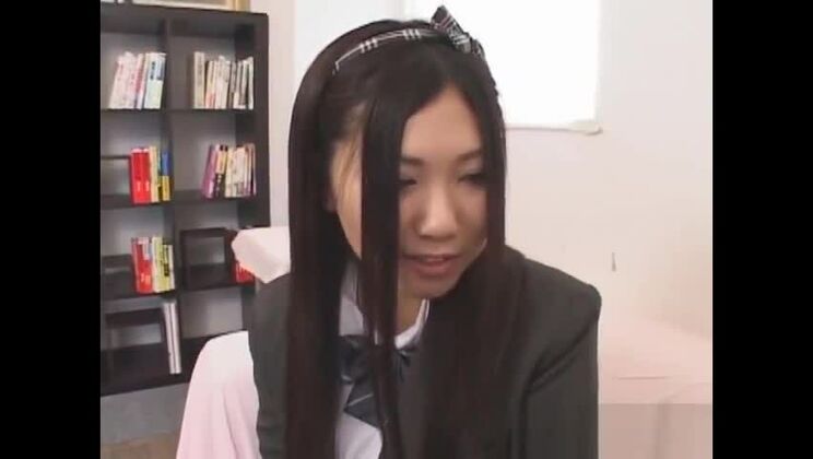 Chakuero Idol Premier AV Debut