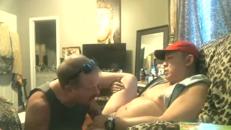 GRANDPA NEED SOME DICK AND CUM TOO :)