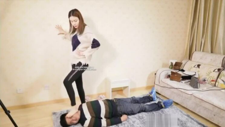 Chinese trampling and face kicking