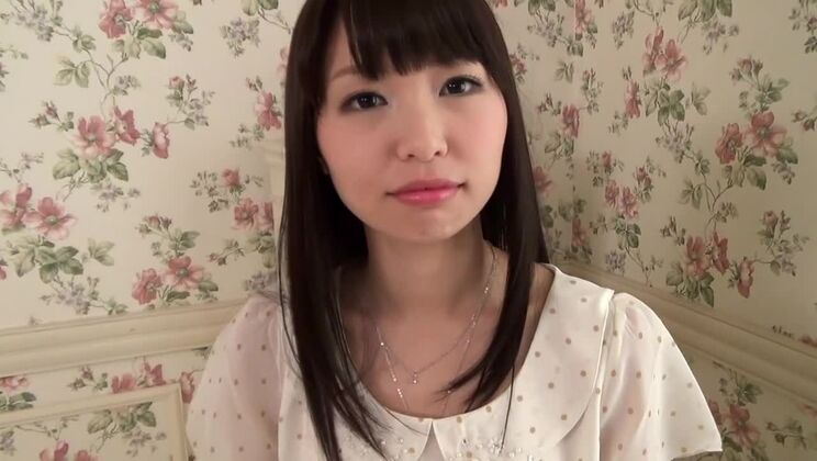 Hottest Japanese girl in Fabulous Teens, Blowjob JAV clip
