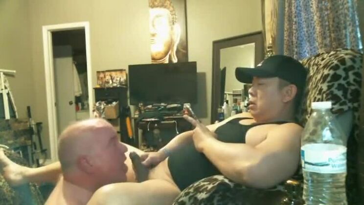 KINKY GRANDPA LOVE SUM PISS N CUM !!!