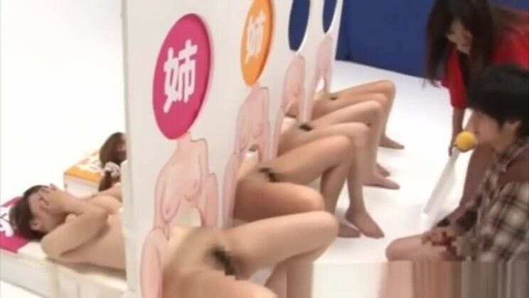 Asian babe gets pussy pounded and cant get enough