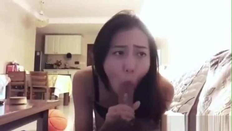 Asia girl Blowjob