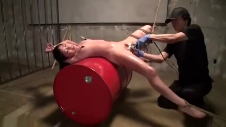 Japanese pussy fingering