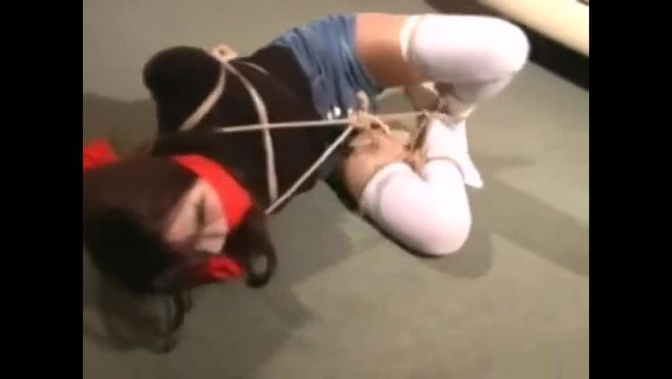 Lost japanese get bondage