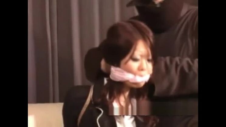 Many Layered Gags 01