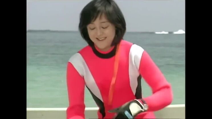 Japanese Scuba Girl