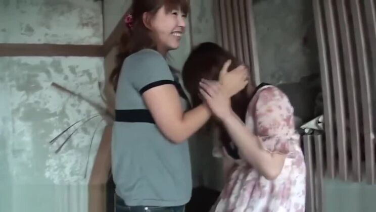 Lesbian Japanese Pissing